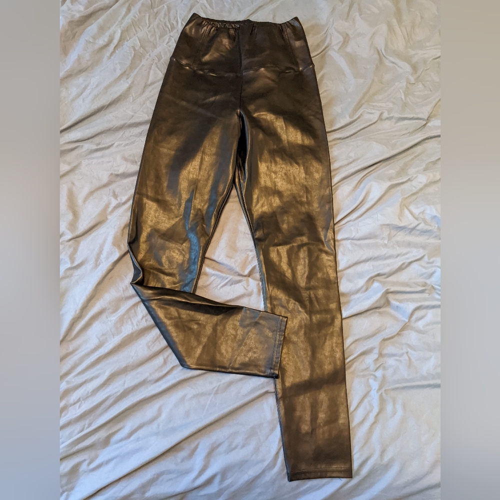 Wilfred Daria leggings